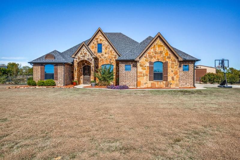 7150 Hunnington Dr, Sanger, TX 76266 for Sale