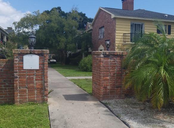 Arbors At Belleair Apartments - 2230 Nursery Rd - Clearwater, FL Apartments for Rent