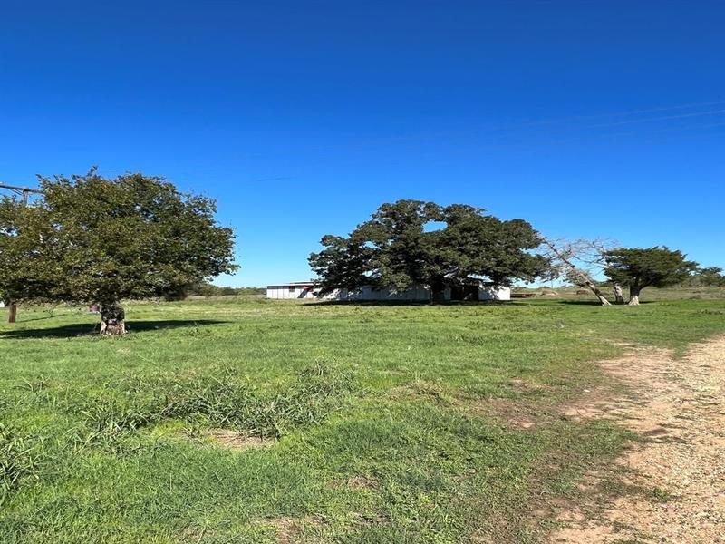 9760 Highway 159 W, Bellville, TX 77418 for Sale