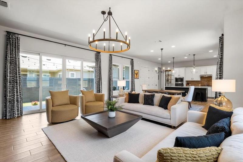 8504 Apogee Blvd, Austin, TX 78744 for Sale