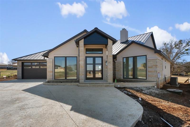 107 Moonstone Dr, Horseshoe Bay, TX 78657 for Sale