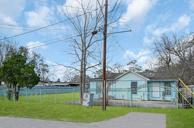 721 Doverside St, Houston, TX 77022 - MLS 76157602 for Sale