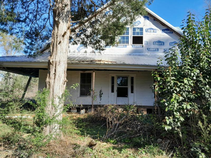 1350 FOUR HOLES RD, Orangeburg, SC 29115 Single Family Residence For Sale  MLS# 23005652