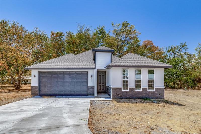 121 N 10th St, Mabank, TX 75147 for Sale