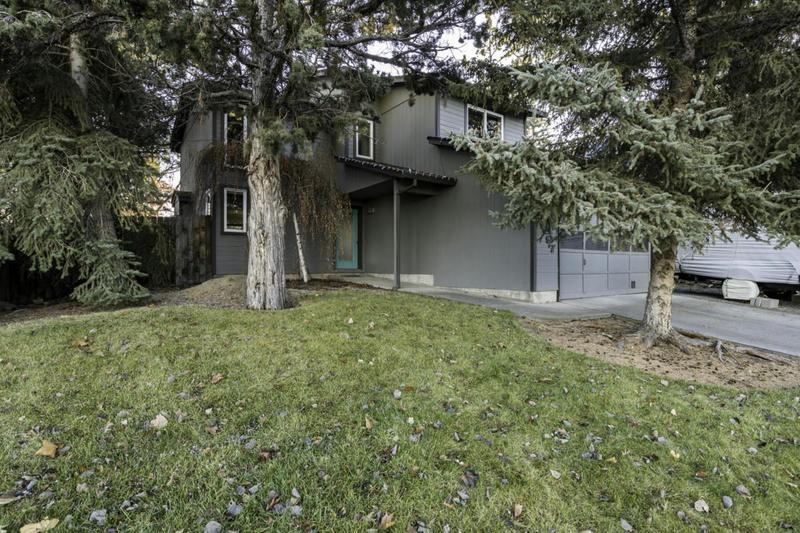 1897 NE TAYLOR CT, Bend, OR 97701 Single Family Residence For Sale  MLS# 220175173