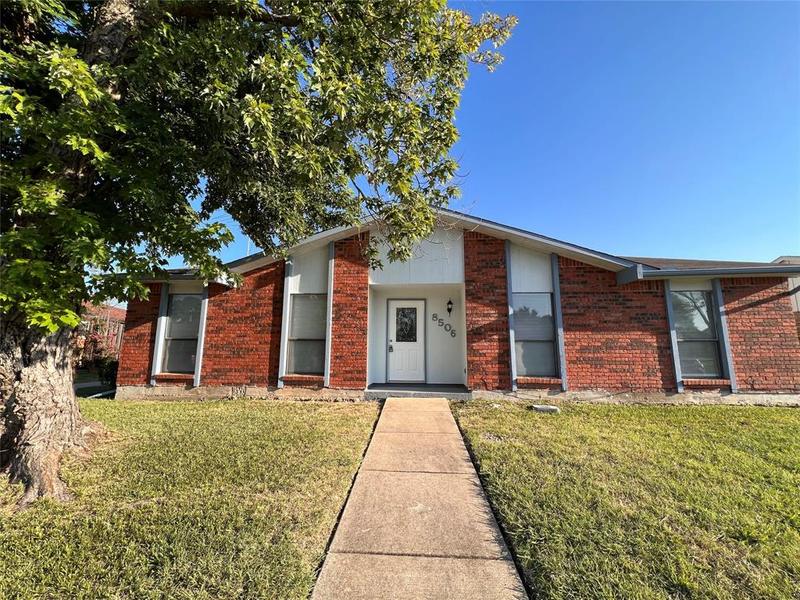 8506 Woodside Rd, Rowlett, TX 75088 for Sale