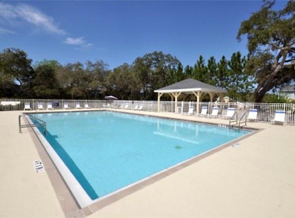 Savannah Cove Apartments - 1124 Lauren Lane - Tarpon Springs, FL Apartments for Rent