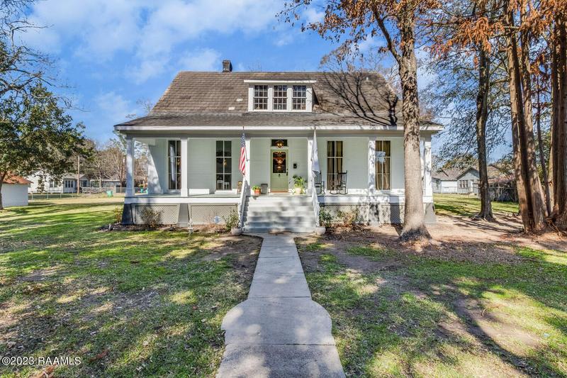 609 E North St, Opelousas, LA 70570  MLS# 23001192 for Sale