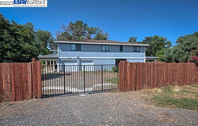 275 Howell Ave, Red Bluff, CA 96080 - MLS 41038621 for Sale