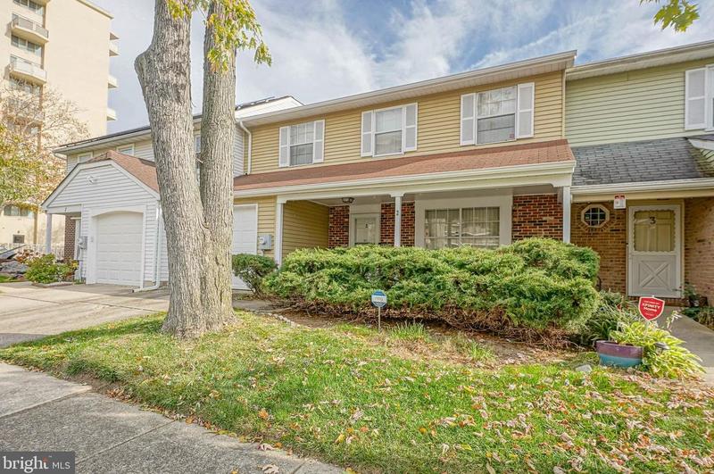 2 Windsor Mews, Cherry Hill, NJ 08002 - MLS NJCD2057332 for Sale