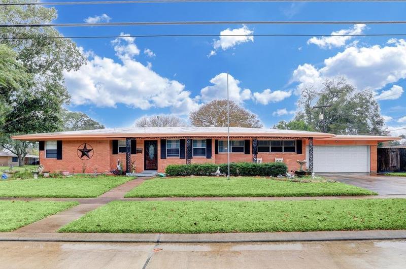 2205 4th Street North Street N, Texas City, TX 77590 - MLS 13979345 for Sale