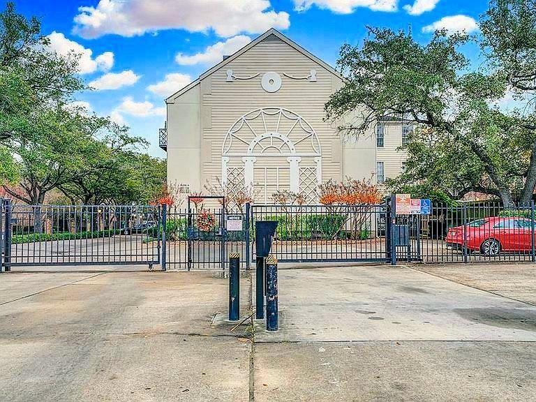 2333 Bering Dr #201, Houston, TX 77057 for Sale