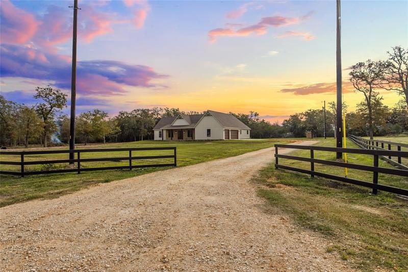 1080 CR 232, Giddings, TX 78942 for Sale