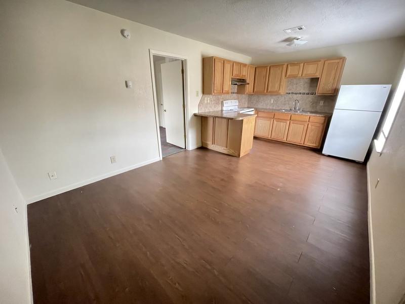 Killeen, TX - Apartment - $575.00  221 Hold St for Sale
