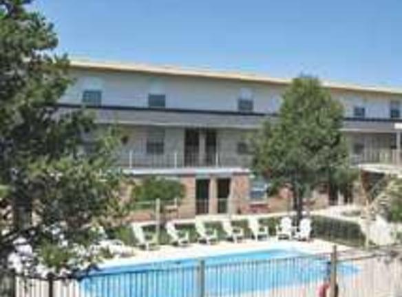 West Oaks Apartments - 6240 Woodward St - Amarillo, TX Apartments for Rent