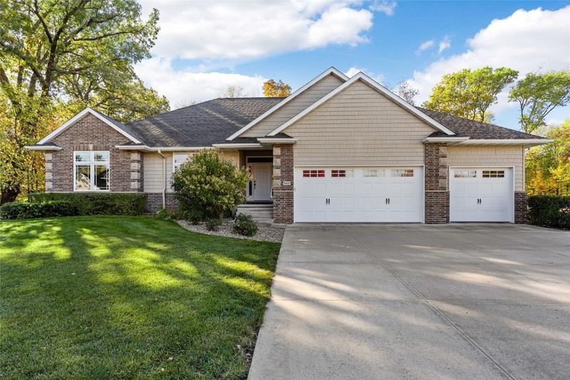 1650 Maple St, Robins, IA 52328  MLS# 2306859 for Sale