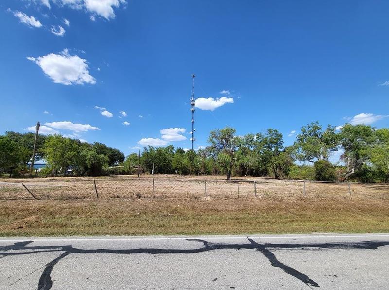 8738 Bois D'Arc Ln, Fulshear, TX 77406 - MLS 68850254 for Sale