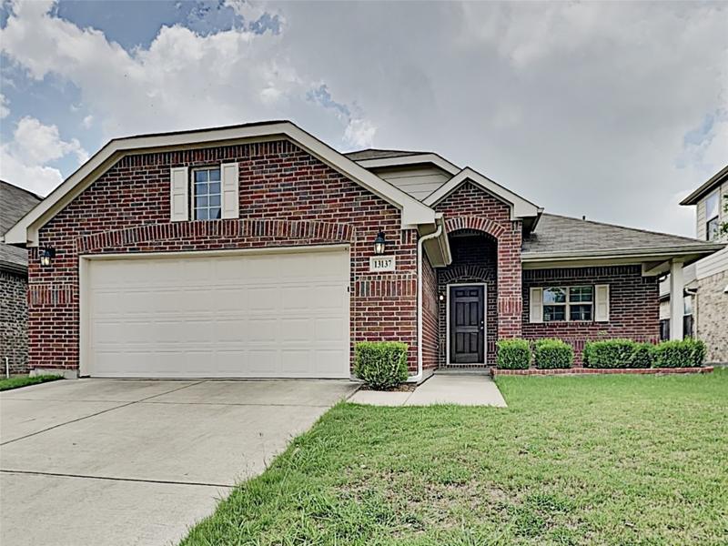 13137 Larks View Point, Fort Worth, TX 76244 for Sale