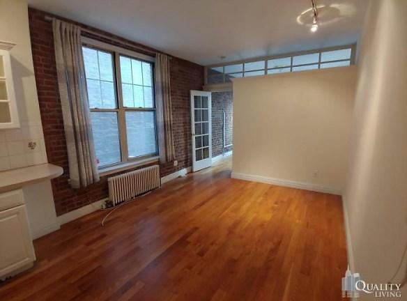 207 W 10th St - New York, NY 10014 - Home For Rent
