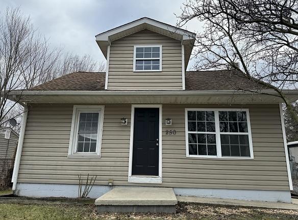 250 State Cir - Martinsburg, WV 25401 - Home For Rent