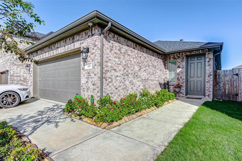 121 Wedgewood Trace Ln, La Porte, TX 77571 for Sale