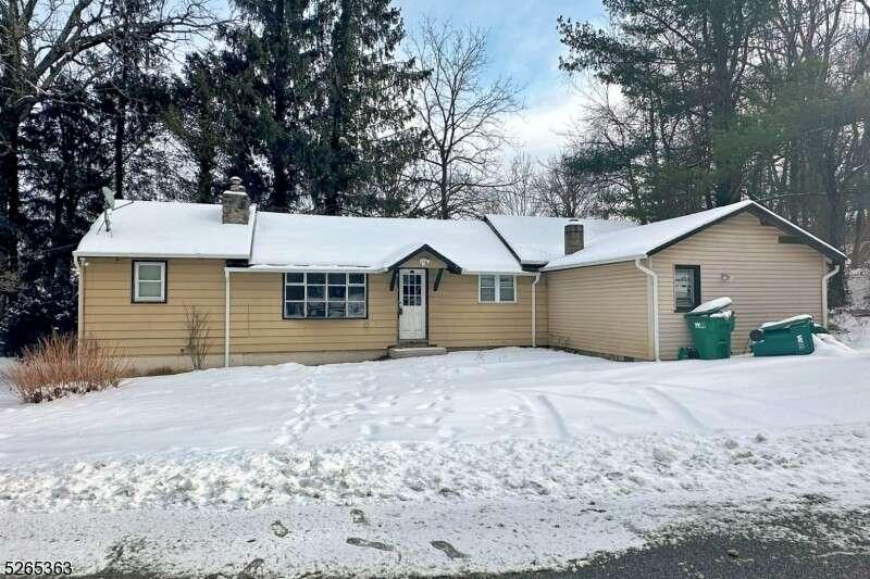 223 Waconia Rd, Vernon, NJ 07422  620613342 for Sale