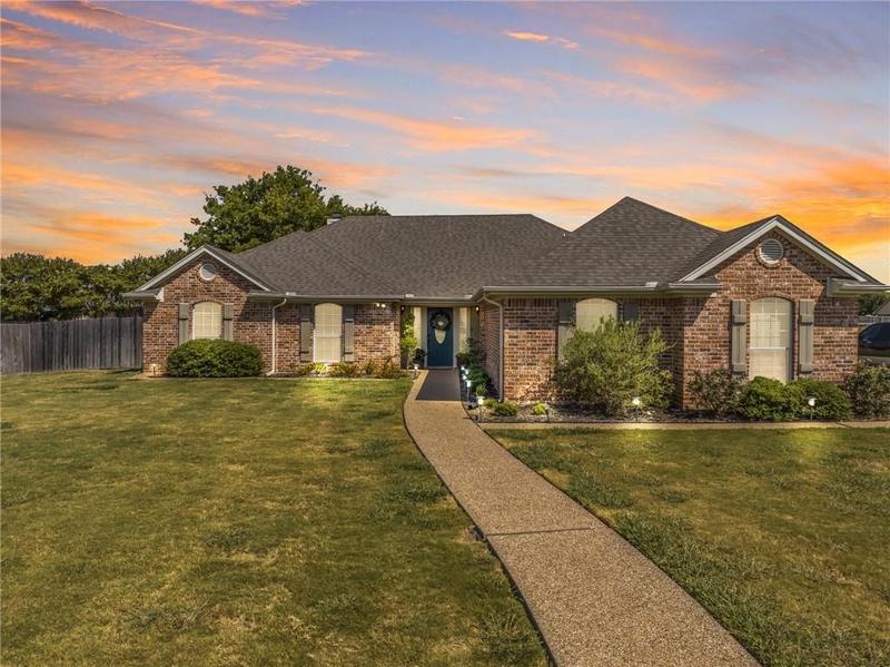 1417 Laurel Park Drive, Robinson, TX 76706 for Sale