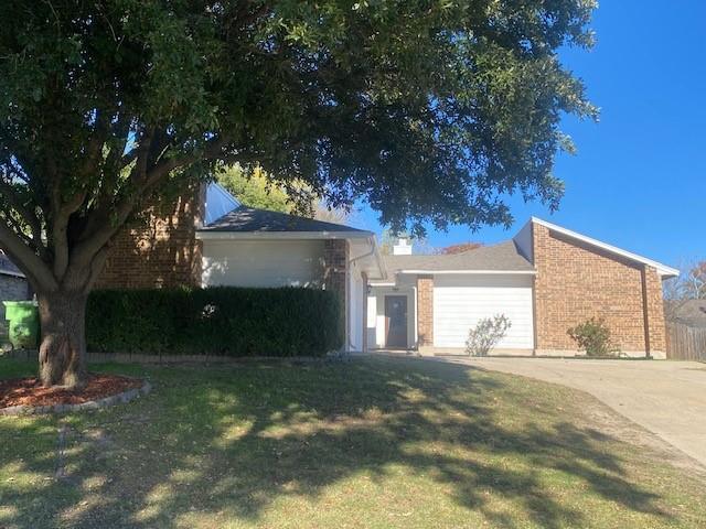 10236 Powder Horn Rd, Fort Worth, TX 76108 for Sale