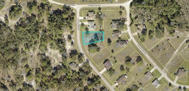 2147 Wyandotte Ave, Alva, FL 33920 - MLS 222013582 for Sale