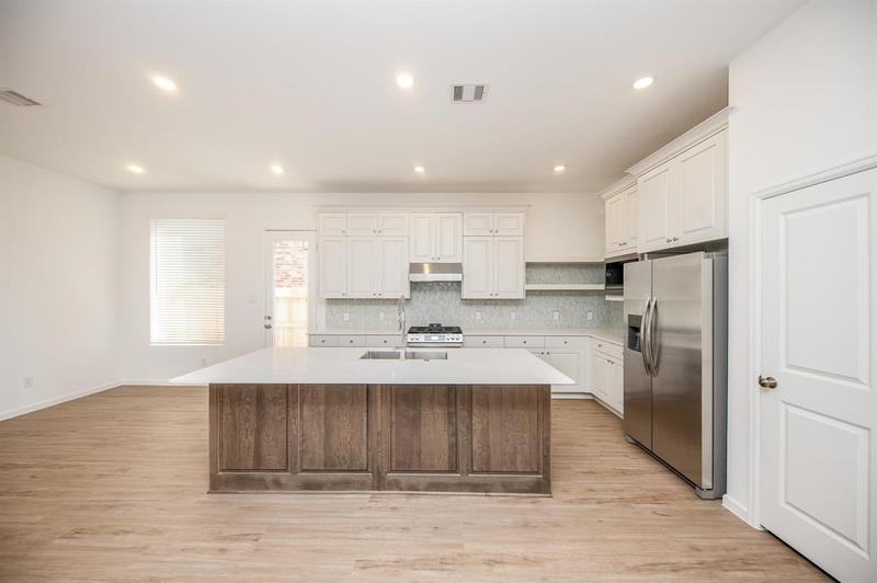 27035 Flower Isle Lane, Katy, TX 77493 for Rent