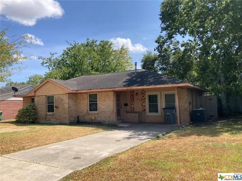 1701 Bexar Avenue, Victoria, TX 77901 for Sale