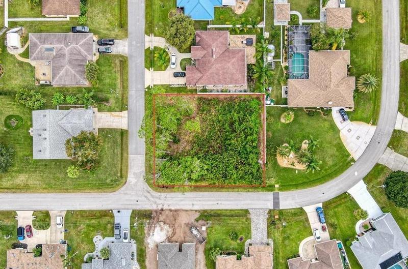 99 Beaverdam Ln, Palm Coast, FL 32137 - MLS FC295905 for Sale