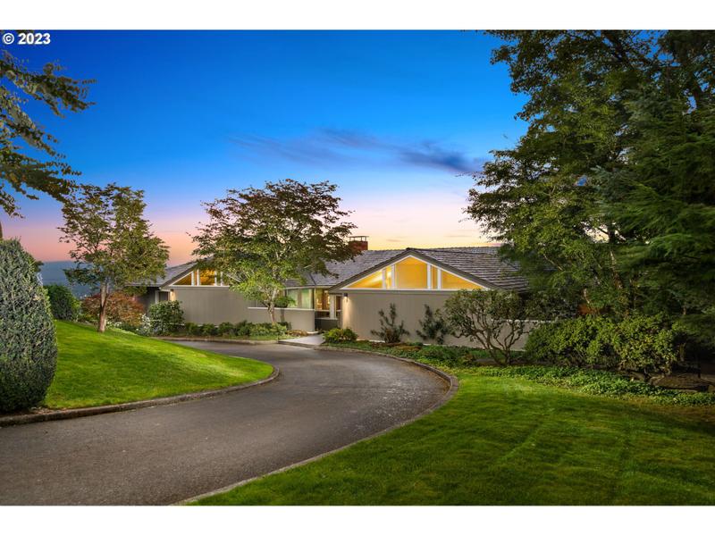 3118 SW FAIRMOUNT BLVD, Portland OR 97239 for Sale