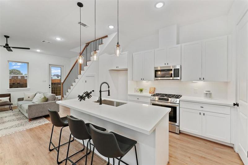 5606 Azores, Houston, TX 77091 for Sale