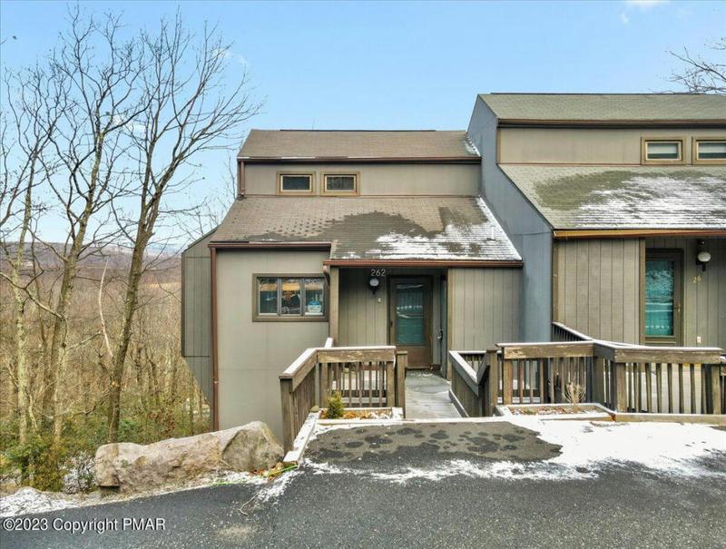 262 OVERLOOK WAY, Tannersville, PA 18372 Townhouse For Sale  MLS# PM-111770