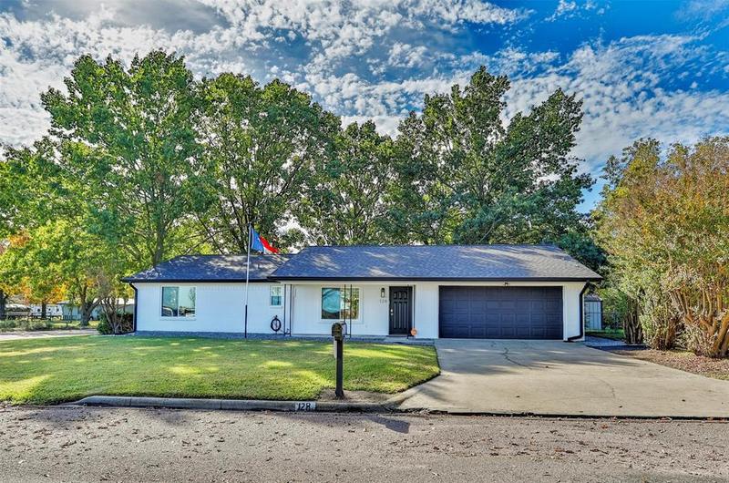 128 Brookshear Dr, Whitesboro, TX 76273  MLS# 20476342 for Sale