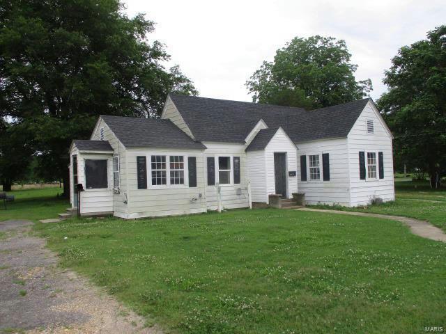 312 E LACLEDE ST, Malden, MO 63863 Single Family Residence For Sale  MLS# 23060342