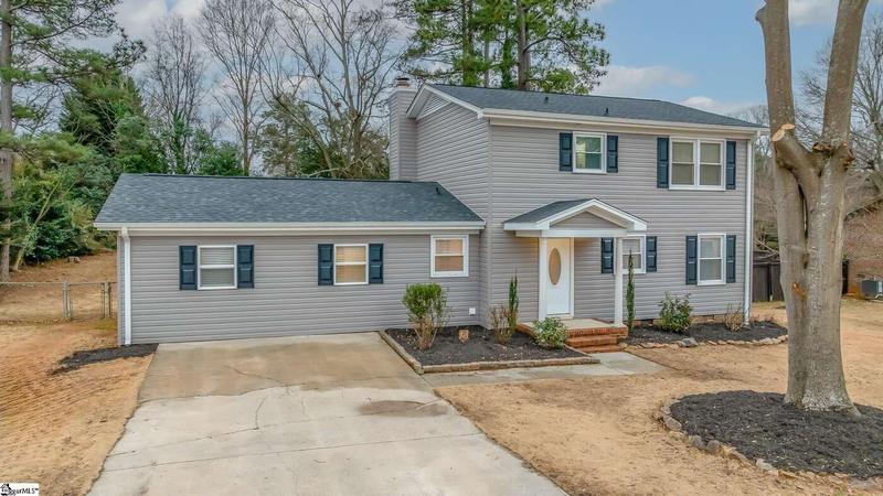 204 Pine Bark Court, Simpsonville, SC 29680  621113335 for Sale