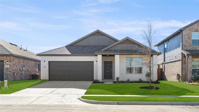 963 Hurstwood Dr, Van Alstyne, TX 75495 for Sale