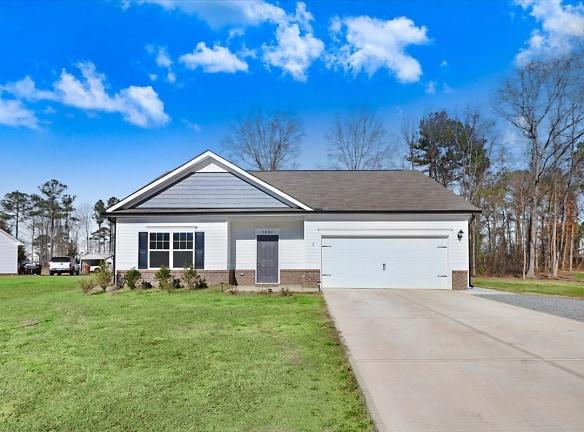 5802 Huntington Park Dr - La Grange, NC 28551 - Home For Rent