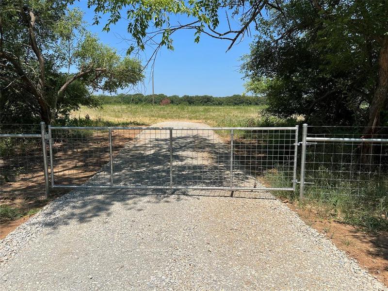 004 County RD 2625, Lamasco, TX 75418 for Sale
