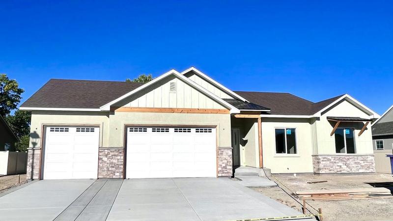 915 CRESTHAVEN DR, Fruita, CO 81521 Single Family Residence For Sale  MLS# 20234416