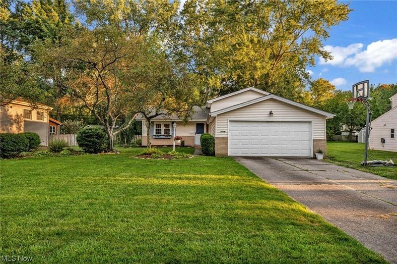 Olmsted Falls, Cuyahoga County, OH House for sale Property ID: 417628852