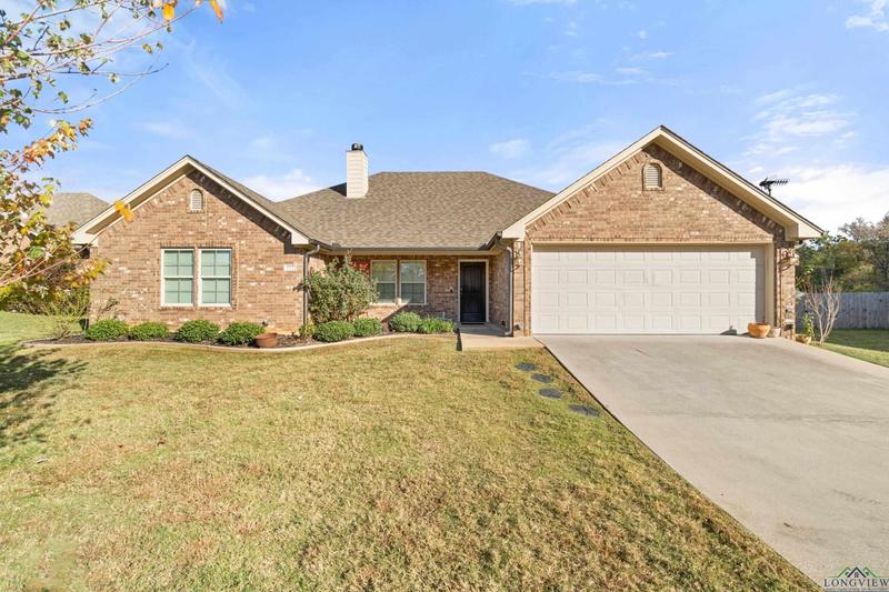 122 Lakeway Lane, Spring Hill, TX 75604 for Sale