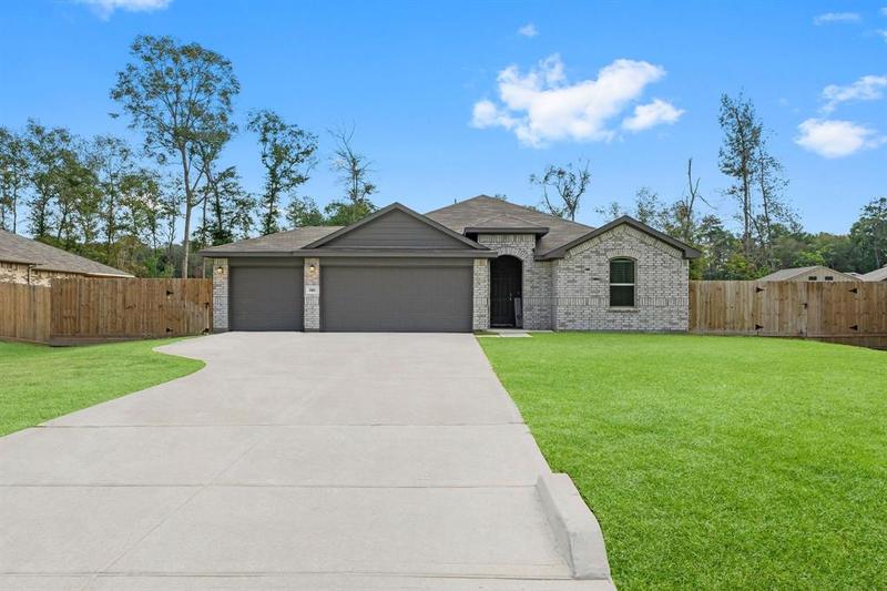 810 Forest Vw, New Caney, TX 77357 for Rent