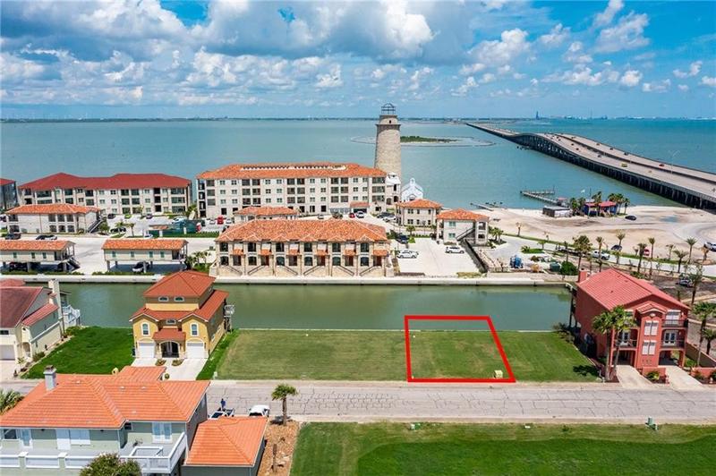 710 Kings Point, Corpus Christi, TX 78402 for Sale