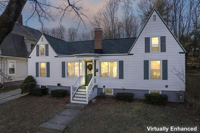26 DEXTER AVE, Auburn, ME 04210 Single Family Residence For Sale  MLS# 1579547