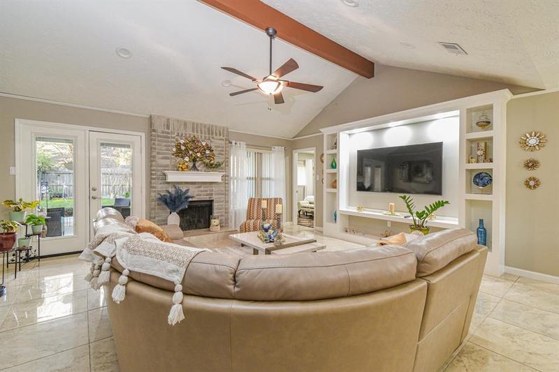 9614 Thistle Trail Dr, Houston, TX 77070 for Sale