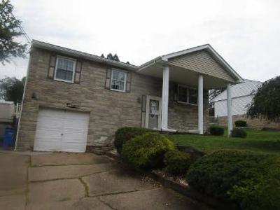 Laurel Ave for Sale