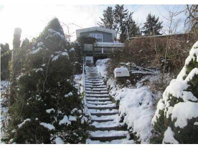 Parkwood Rd for Sale